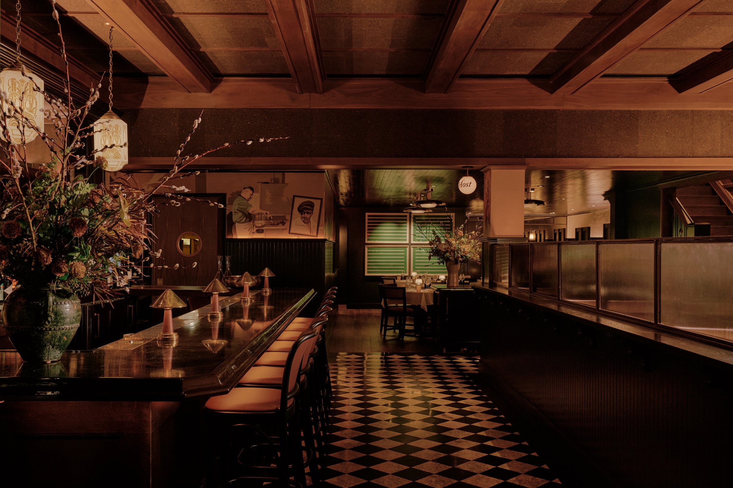 Izzy's Steaks and Chops — GACHOT